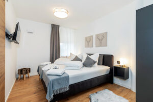 ferienwohnung-reit im winkl-mywinkl 8-alpenwinkl-zweites-schlafzimmer